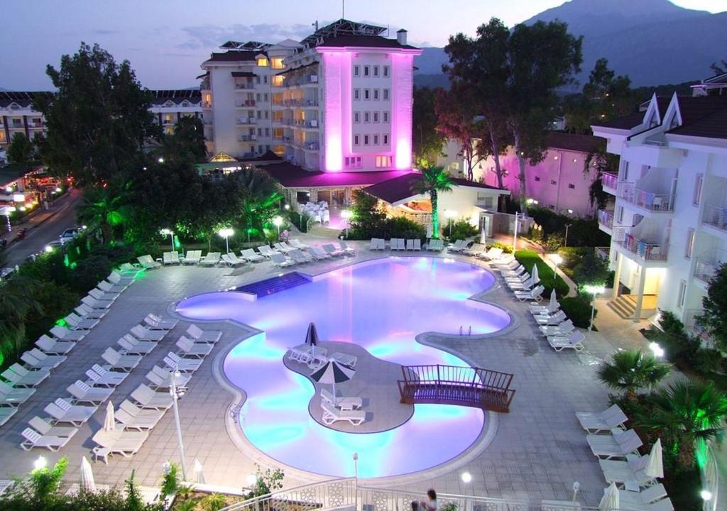 Grand Miramor Hotel